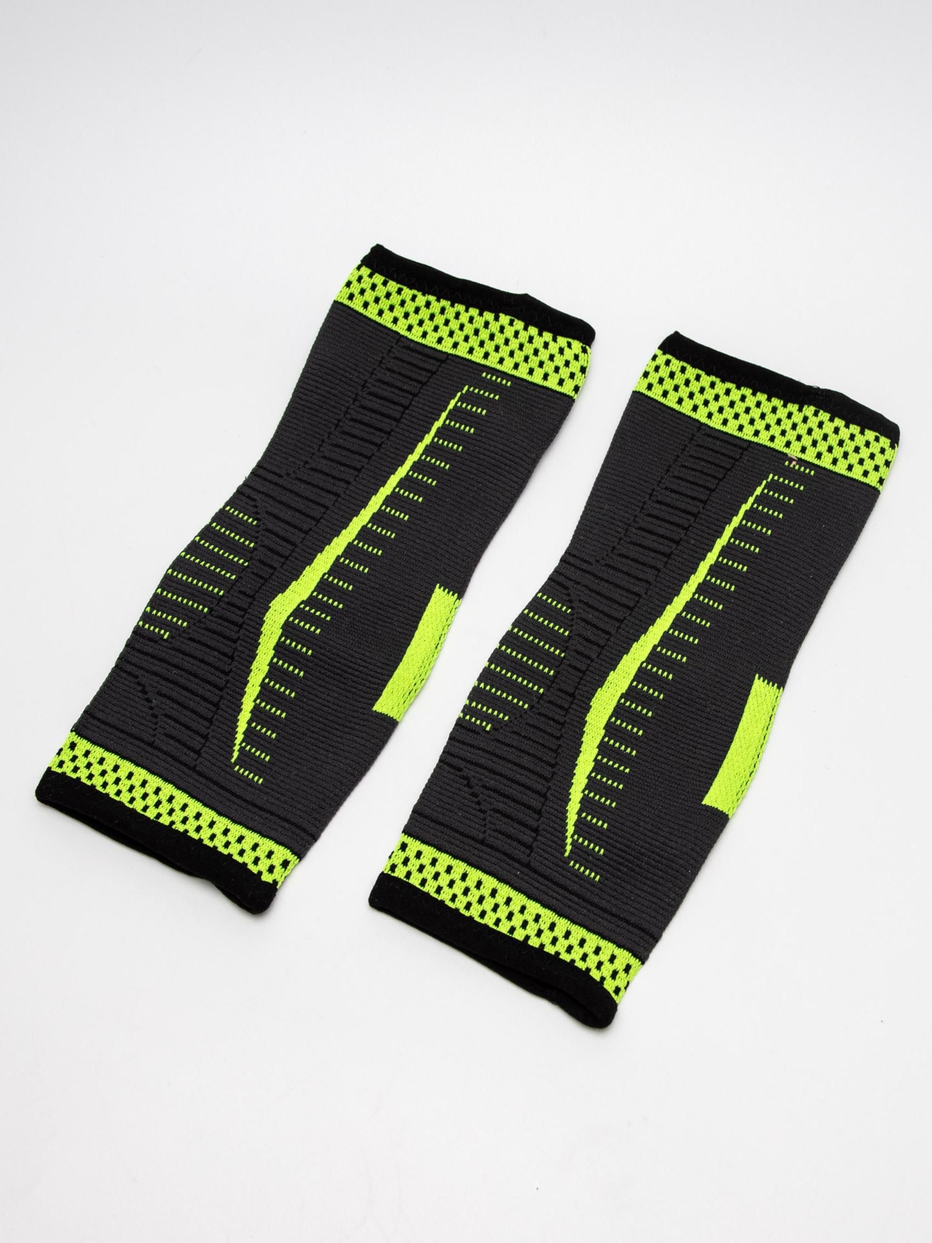 Tasodifan oyoqlar orasiga