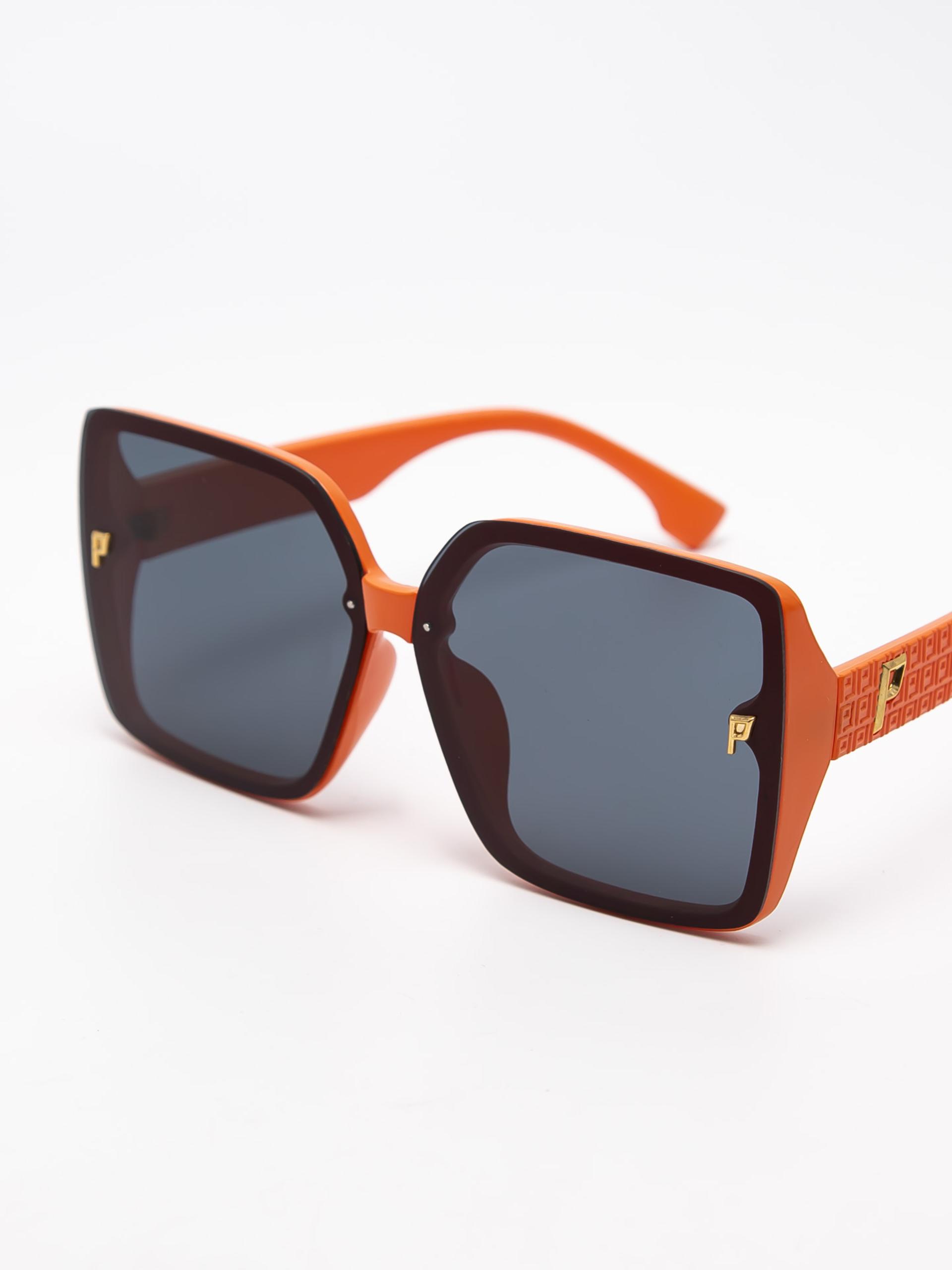 Товар - “Солнцезащитные очки женские”