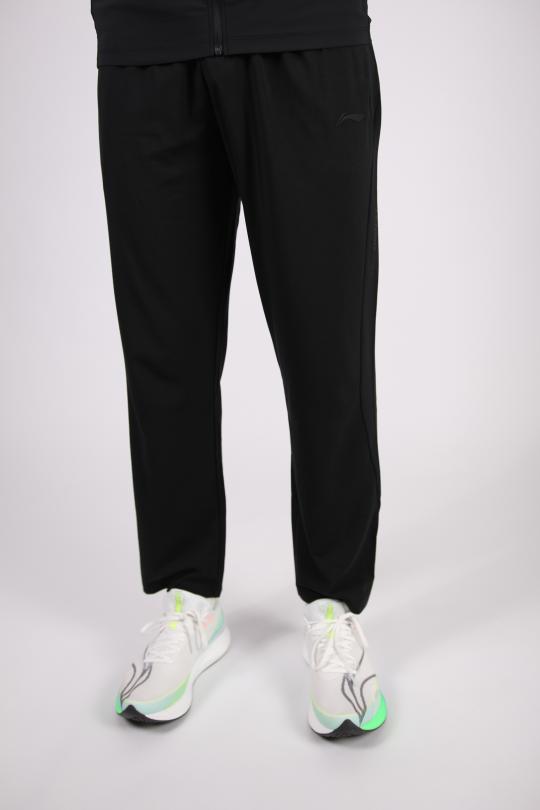 Porno video ochiq havoda josuslik qilindi Ot va jinsiy aloqa